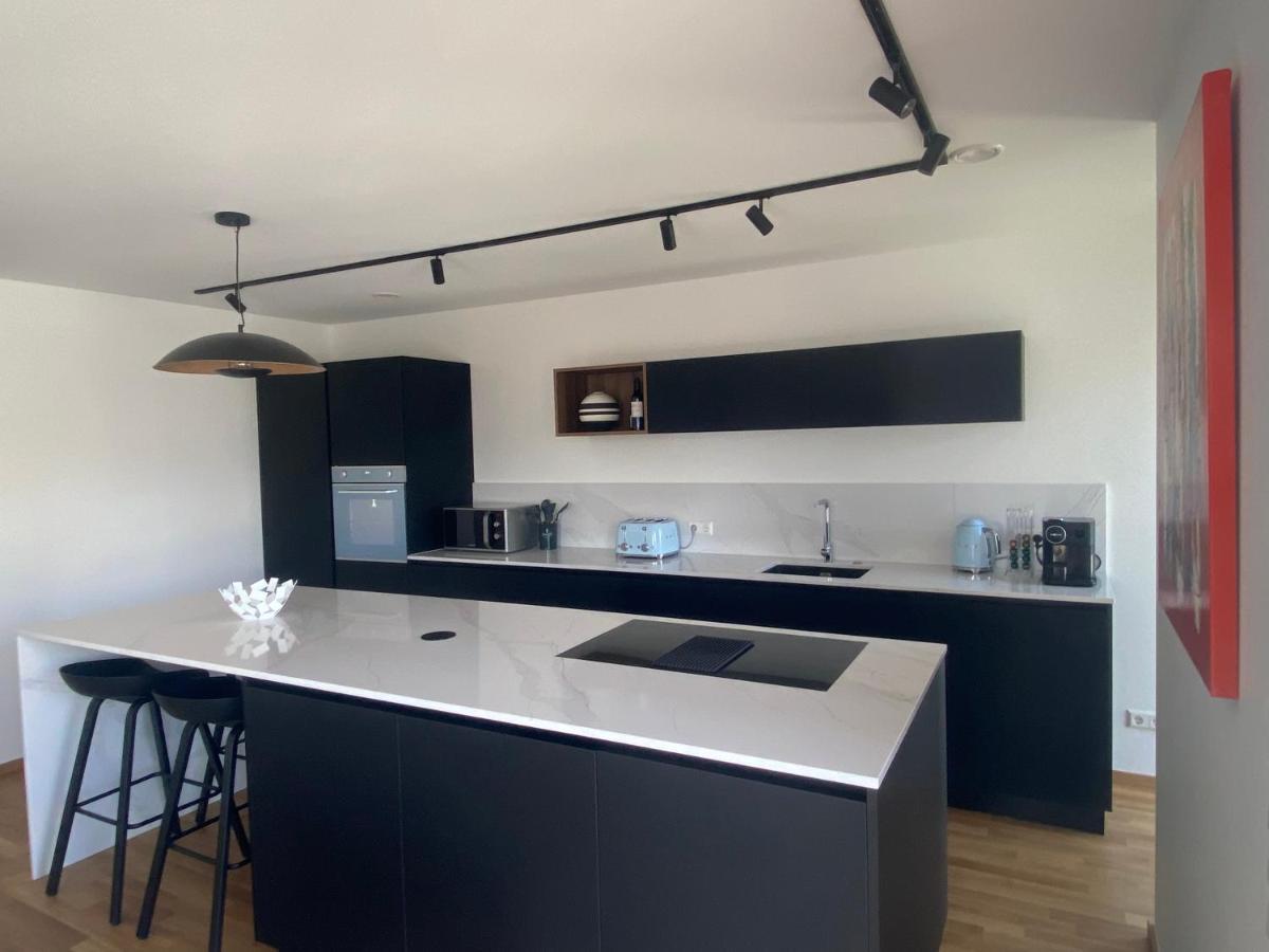 Апартаменти Strassen - 2 Bed Designer Flat Екстер'єр фото